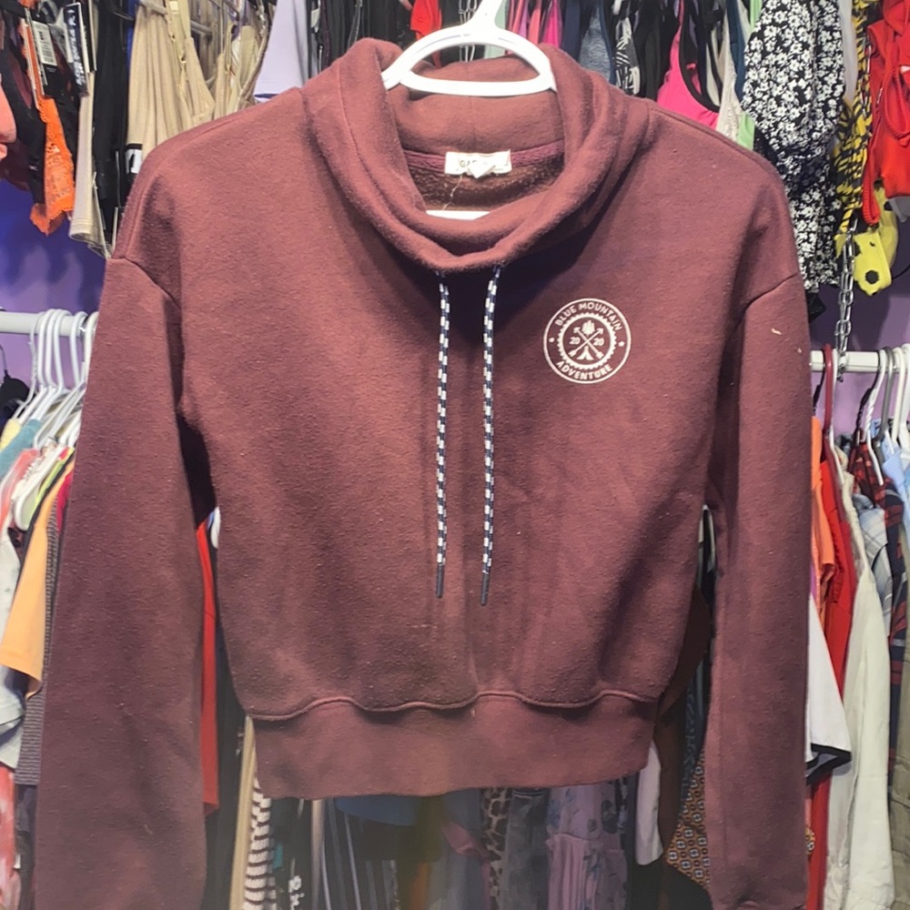 Ladies Garage Cropped sweather draw string on half hood great shape